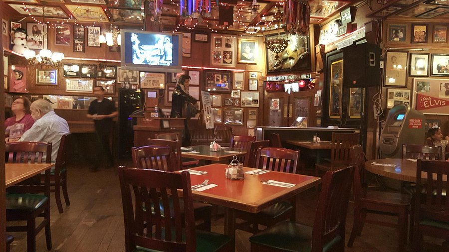 Azteca Restaurant & Lounge building